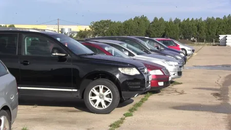 Guvernul vrea să descurajeze achiziționarea de maşini second-hand. Ce li se pregăteşte românilor