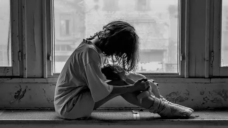Situaţie revoltătoare într-o şcoală din Buzău. Un profesor a agresat sexual o elevă de 12 ani într-o încăpere a instituţiei