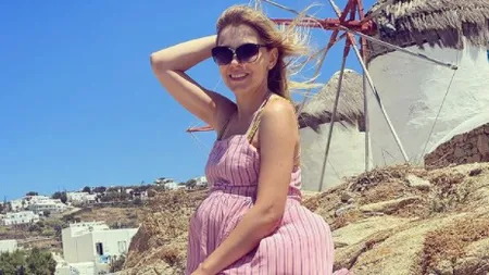 Cum arată Andreea Ibacka în al doilea trimestru de sarcină. S-a pozat în costum de baie