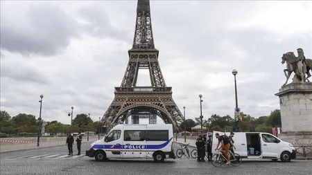 Român arestat după ce a atacat cu un cutter un turist spaniol în Paris