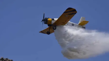 Accident terifiant în Grecia. Un avion s-a prăbuşit când stingea incendiile de vegetaţie pe insula Zakynthos VIDEO
