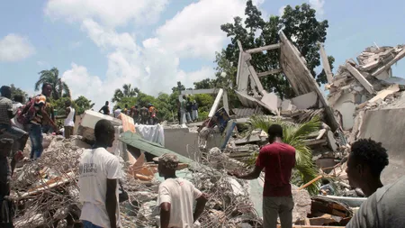 Bilanţul morţilor în urma cutremurului din Haiti creşte la 1.297, iar cel al răniţilor la 5.700 VIDEO