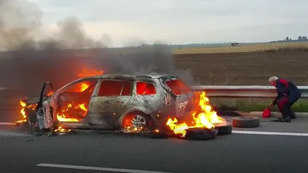 Incendiu pe Autostrada Soarelui. O maşină a luat foc pe sensul spre litoral. Traficul e blocat