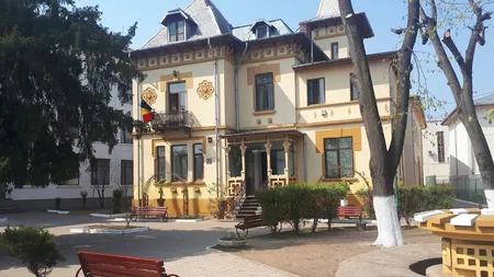 Incident şocant în Dâmbovița. Elev de 12 ani, tăiat cu briceagul de un coleg în timpul pauzei!