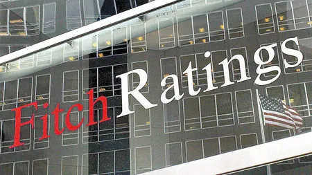 Rating-ul României primeşte o lovitură dură. Agenţia internaţională Fitch pune pe fugă investitorii după previziunile sumbre pentru ţara noastră