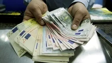 Bonus de peste 4.000 de euro pentru românii din Italia. Care sunt condiţiile