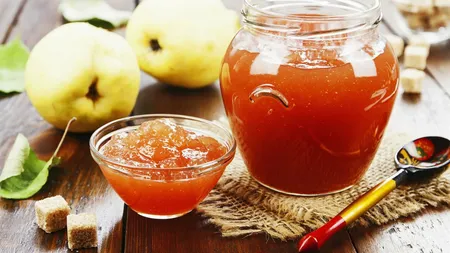Dulceaţă de gutui. Reţeta de dulceaţă de gutui fără zahăr
