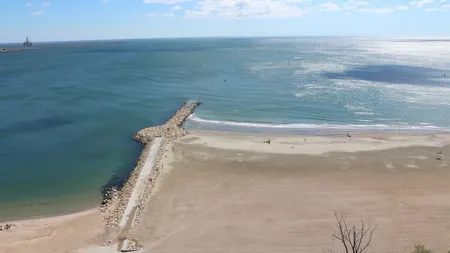 Plaja din Eforie se va lărgi cu zeci de hectare. Lucrările au început