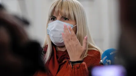 Elena Udrea nu s-a prezentat la termenul de luni al dosarului Hidroelectrica pentru că nu este vaccinată