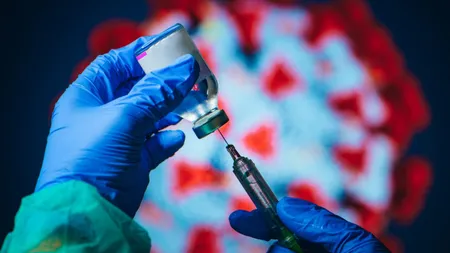 Agenţia Europeană a Medicamentului: Vaccinarea suplimentară cu un ser diferit de cel folosit întăreşte şi mai mult imunitatea