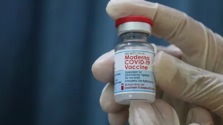 Moderna a primit undă verde pentru vaccinarea cu a treia doză. EMA a aprobat doza booster: 