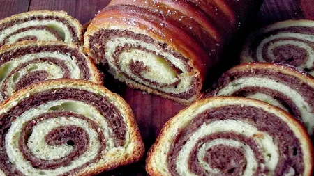Rețetă de cozonac de post. Cum să faci cel mai bun cozonac în Postul Crăciunului cu ajutorul unui truc simplu!