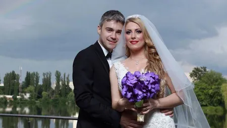 Despărţire sub vâsc. O cunoscută cântăreaţă s-a căsătorit în secret şi a divorţat în mare secret, după 3 ani de mariaj