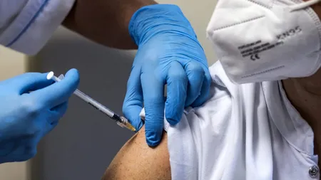 Bilanț vaccinare 25 noiembrie 2021. Doar 16.810 români s-au vaccinat azi, deși România se află sub amenințarea valului 5