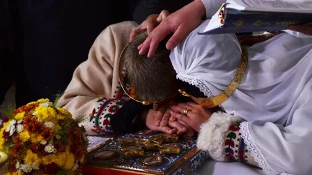 Femeia trebuie să asculte de bărbat? Care este, de fapt, rolul femeii în căsnicie, potrivit Bibliei