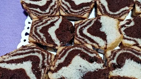 Rețetă delicioasă de chec cu nucă de cocos. Preparatul se gătește ușor și e un desert perfect pentru Postul Crăciunului!