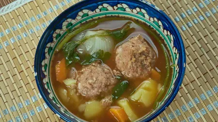 Secretul unei ciorbe delicioase. Greşeala pe care o face toată lumea când prepară ciorbă