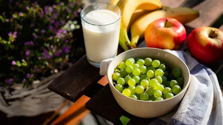 Trucurile care ajută orice român să treacă peste răceală și tuse. Ai nevoie de câteva alimente pe care le găsești în orice bucătărie!