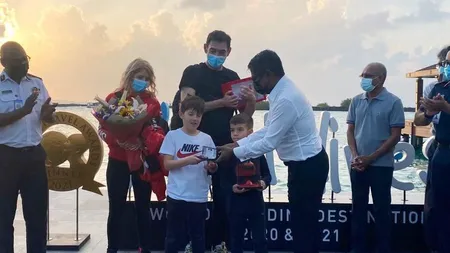 Un român, turistul cu numărul 1.300.000 care a vizitat Maldive în acest an. Surpriza cu care a fost aşteptat de autorităţi