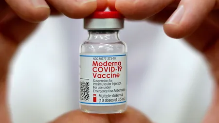 Moderna anunţă un rapel adaptat pentru tulpina Omicron. Când va fi disponibilă doza booster