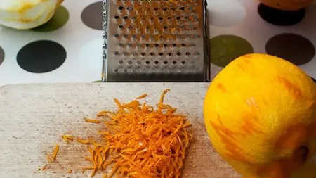 Obiceiul nociv pe care orice gospodină îl face la prepararea prăjiturilor. Ingredientul folosit care e un adevărat pericol pentru sănătate!
