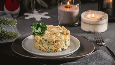 Ingredientul secret din salata de boeuf. Greşeala pe care o fac multe gospodine