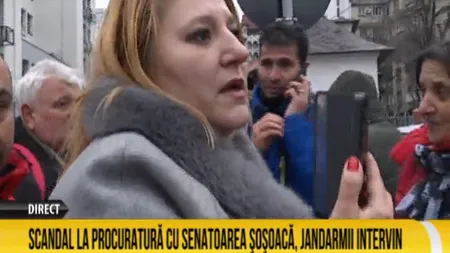 Soţul Dianei Şoşoacă, pus sub control judiciar. Scandal violent între susţinătorii senatoarei şi jurnalişti în faţa Parchetului VIDEO