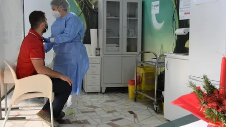 Rafila vrea revitalizarea campaniei de vacccinare anti-COVID în România. Adriana Pistol: 