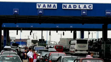 Haos la revenirea românilor din străinătate pentru Sărbători: 1400 de carantinaţi în 8 ore