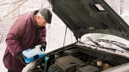 Greșeala imensă a oricărui şofer când este frig afară. Acest lucru consumă bateria mașinii de trei ori mai repede!
