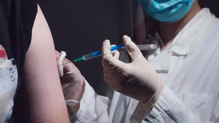 Bilanţ vaccinare 10 ianuarie 2022. Mai puţin de 7000 de români vaccinaţi cu prima doză