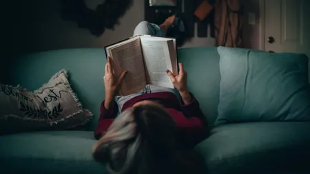 Ești nevoit să stai în casă? Iată câteva idei pentru a-ți petrece timpul