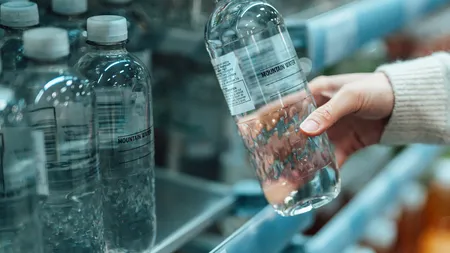 Dieta cu apă. Cum să scapi de kilogramele în plus fără să te înfometezi! Trebuie doar să știi acest secret!