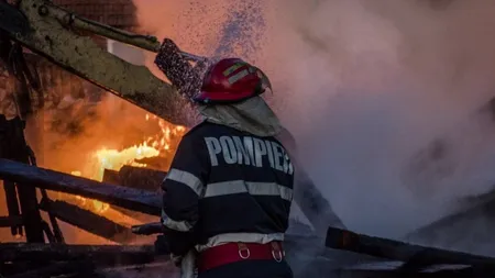 Preot găsit carbonizat într-o casă incendiată, în Constanţa