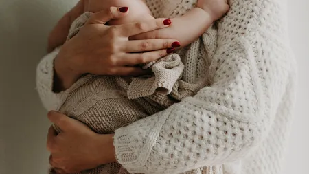 Cel mai des întâlnite probleme de sănătate care apar după naștere. Cum le recunoașteți și când e de mers la medic