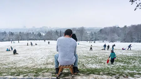 PROGNOZA METEO 16 ianuarie. De luni vin ninsorile, se anunţă strat nou de zăpadă în Transilvania şi la munte
