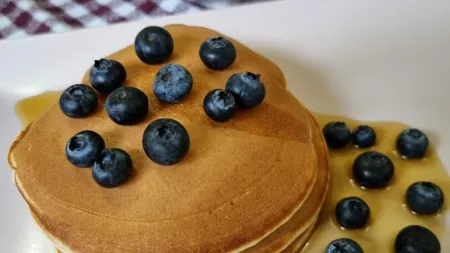 Cum faci clătitele americane să fie mai pufoase. Secretul unui desert simplu și delicios