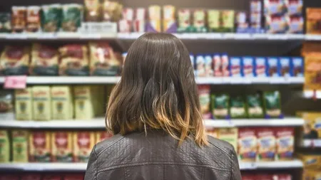 Nu mai cumpăra niciodată alimente în ambalaje umflate. Te expui la un pericol mare! Ce trebuie să știe orice gospodină