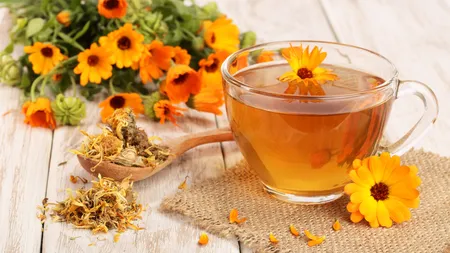 Ceaiul de gălbenele, balsam pentru organism. Are un gust amărui, dar efectele sunt dulci pentru sănătate
