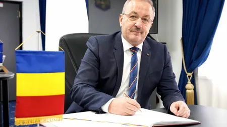 Vasile Dîncu are COVID-19. Ministrul Apărării a intrat la izolare după ce s-a întâlnit cu înalţi oficiali şi a participat la emisiuni TV