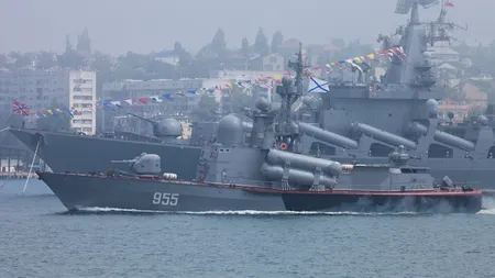 Rusia a început manevrele în Marea Neagră. Au fost puse în mişcare peste 30 de nave de asalt, crucişătoare şi distrugătoare
