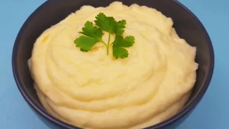 Ingredientul - minune care face piureul de cartofi să aibă un gust delicios. Uite cum să îl prepari ca la carte