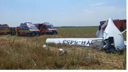 Un avion de mici dimensiuni s-a prăbuşit în apropiere de Bacău. Operaţiunea de căutare cu elicopterul, oprită