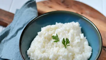Dieta cu orez. Cum dai sănătos grăsimea de pe burtă cu acest regim alimentar!