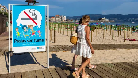 Fumatul, interzis pe plajă. Amenzi uriaşe pentru cei care nu respectă legea