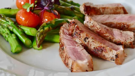 Dieta Dukan. Ghid complet. Ce trebuie sa mananci in fiecare faza