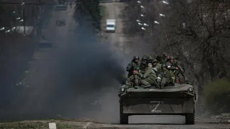 Lupte apocaliptice la Mariupol. Ruşii testează bombe cu fosfor pe batalionul Azov VIDEO
