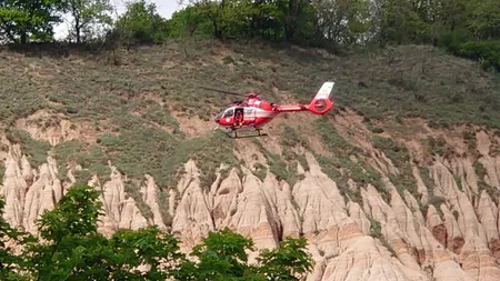 Doi copii s-au răsturnat cu ATV-ul în zona rezervaţiei Râpa Roşie, la Sebeş. Cum au supraviețuit miraculos accidentului VIDEO