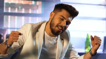 Luis Gabriel şi-a înşelat iubita? Gestul lui faţă de o domnişoară a devenit viral: 
