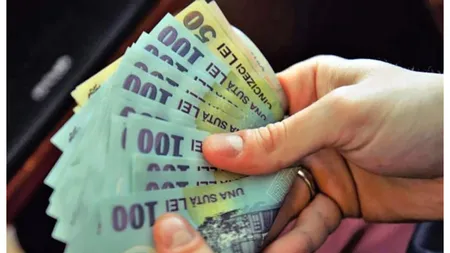 S-au băgat banii pe card. 500.000 de români au primit subvenţia de la stat